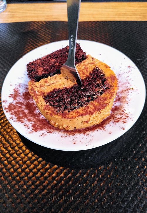 Bûche de Noël Peanut/Chocolate at Délices Veggies in Metz