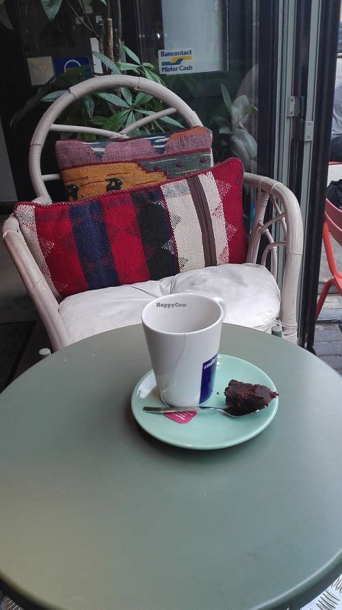 drinking tea at Greenway in Leuven