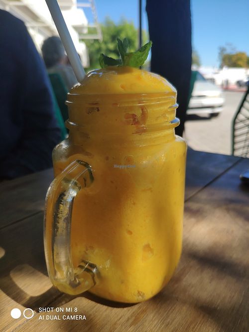 Really good ginger, mango, curcuma smoothie, they can put you Agave instead of huney (i think it was with extra charge) at Nomada Organics & Gourmet in La Paz