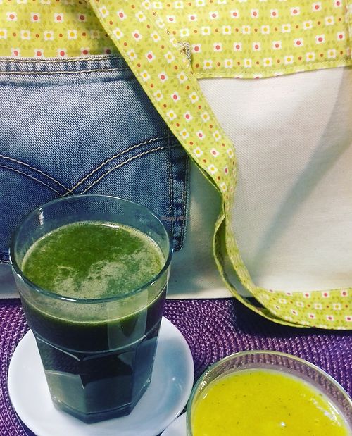 Batuts al moment i sucs naturals / Batidos al momento y zumos naturales at El Brot in Alp