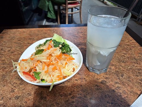 Papaya salad and coconut water at Bodhi Vegan in Paris