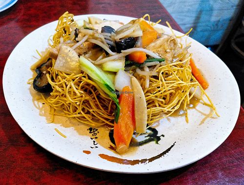 Nouilles croustillantes at Bodhi Vegan in Paris