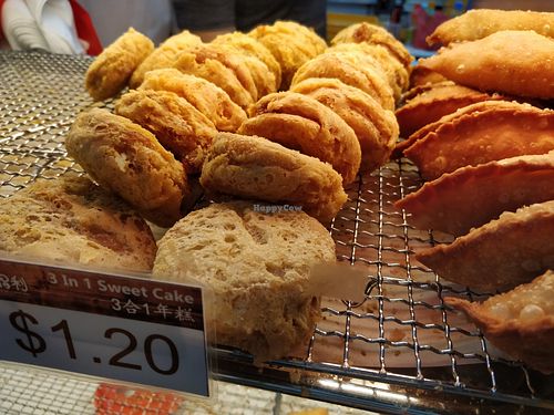 3 in 1 sweet cake at Ci Xiu Villa 慈修轩 in West Singapore