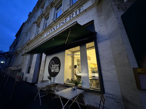 outside  at Cafe Sahneweiss in Bonn