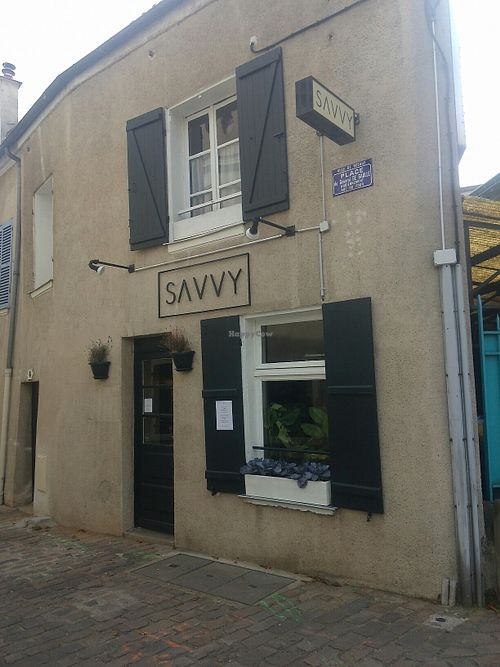 Located in old Sceaux building at Savvy in Sceaux