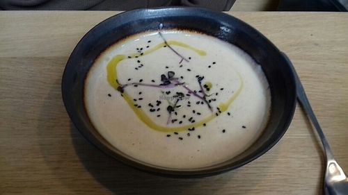 velouté de choux fleurs  at Savvy in Sceaux