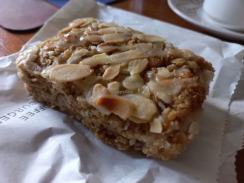 Almond at Oatopia - Kiosk in Croydon