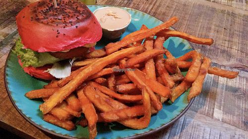 „chicken“ burger at Bidges & Sons Reeperbahn in Hamburg