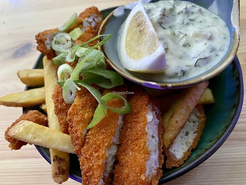 vish & chips at Bidges & Sons Reeperbahn in Hamburg