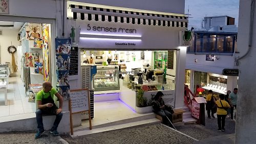 Outside at Mr.Greenie in Santorini