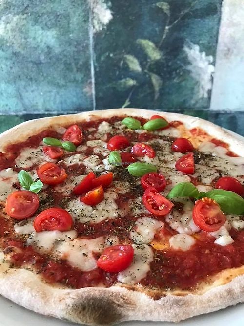 vegan pizza at Calico Ristorante Pizzeria in Treviso