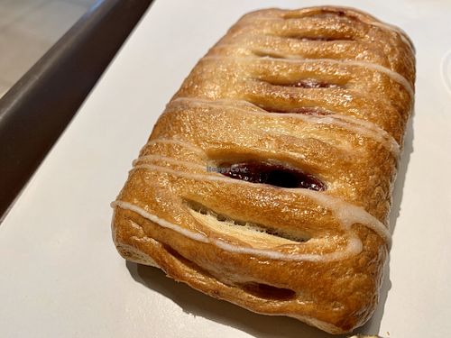 cherry danish (vegan) at backWERK in Chemnitz