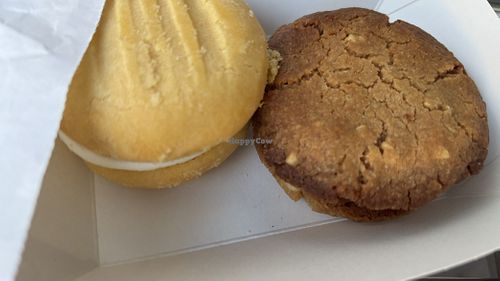 Yo yo abs peanut butter cookie. Both deliciouss  at Union Kiosk in Melbourne