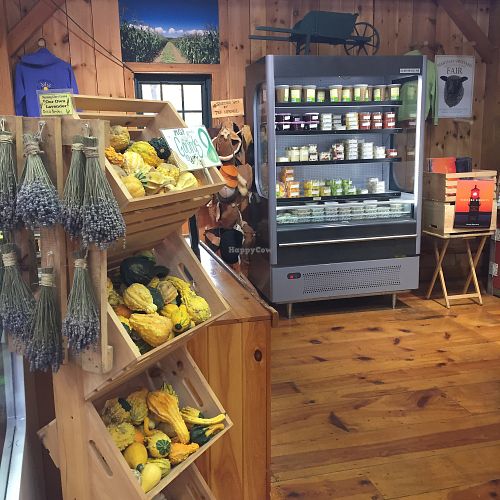 Grab and go at Morning Glory Farm in Edgartown