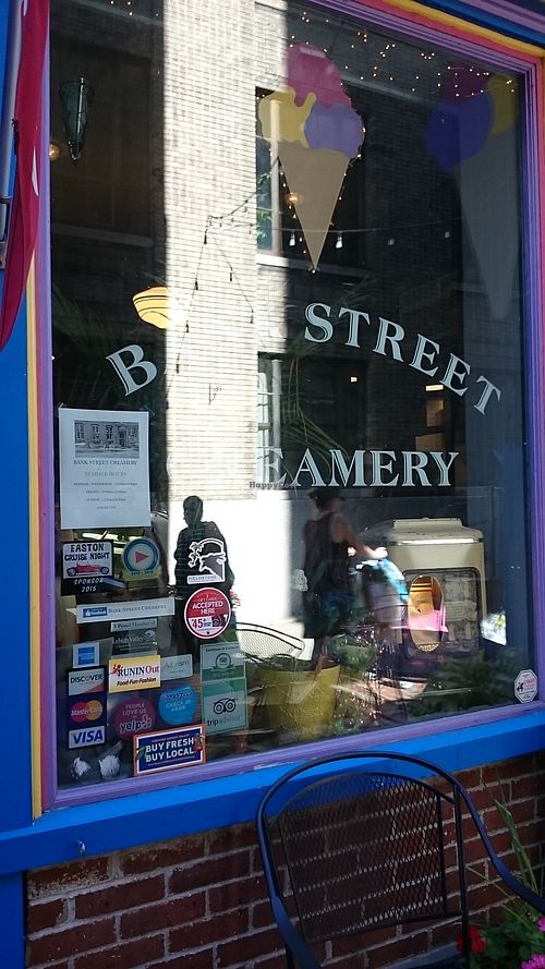 The front window  at Bank Street Creamery in Easton