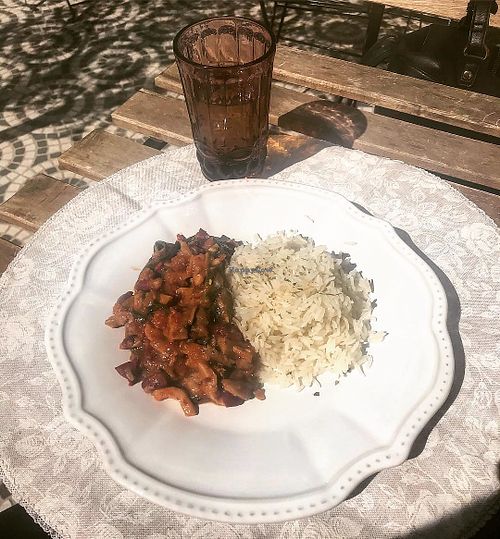 Rice with a mix of veggies, beans, mushrooms and tofu at O Porto dos Gatos in Porto