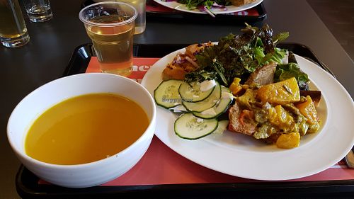 Soup, iced tea and buffet at DaTerra - Mercado Beira Rio in Vila Nova De Gaia