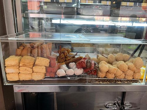 Buffet - taukwa, fish ball,  spring rolls and etc 
Photo by Henry Lau aka Mr Purple at Pong Tian Vegetarian  in Central Singapore