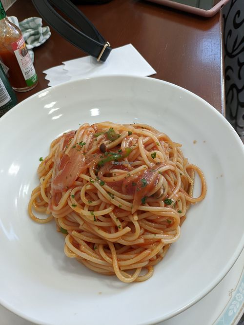 Tomato sauce spaghetti (with onion and mushroom) at Cafe Douce in Hakone