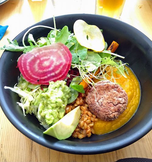 Bowl surprise (vegan) at Given in Paris