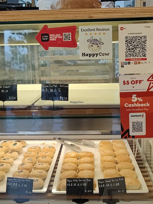  at Almond Bakery 杏仁烘培坊 in West Singapore