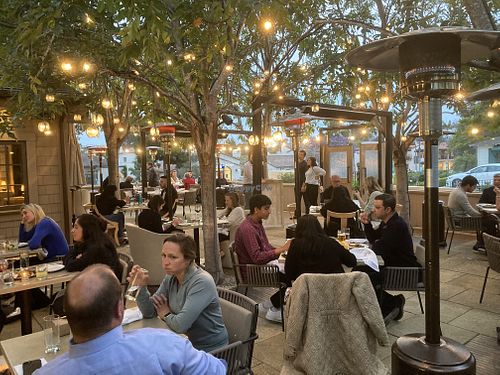 Outside dining  at Oliver's in Santa Barbara