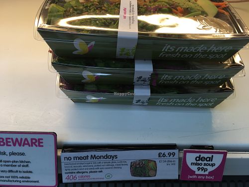 vegan mix at STN - Itsu in Stansted