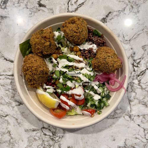 Falafel bowl customized with all my favorite options  #Veganuary at Hummus in Henderson