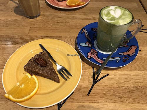 Pecan pie & Matcha latte at Bagels & Beans  in Heerhugowaard