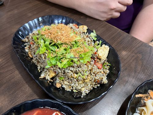 Olive fried rice at Yi Xin Vegetarian 一心素食 in Central Singapore