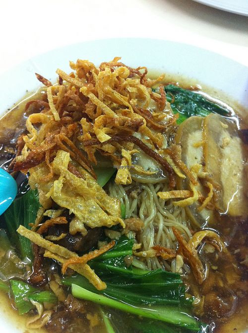 Oil chicken noodles  at Yi Xin Vegetarian 一心素食 in Central Singapore