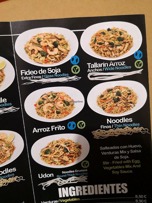 Parte de la carta. Platos adaptables. at Padthaiwok in Mallorca