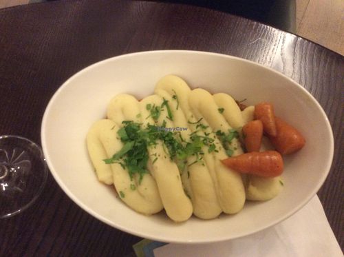 The wonderful Wulf Pie at Wulf & Lamb Chelsea in London