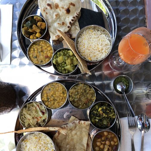 Thali C et Thali A at Hindusthali in Montreal