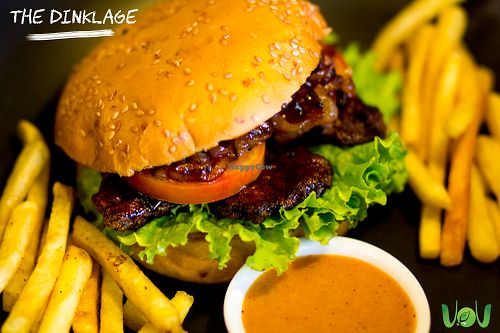 The Dinklage.
--------------------
Chunky mock meat in a unique homemade BBQ sauce for those of you who want your beef with nothing at stake! at The VOV in Negombo