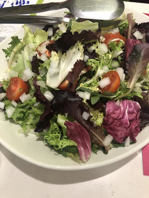 Salad at Lapizza + Sana in Madrid