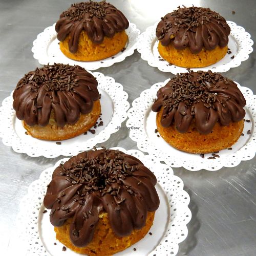 Bolo de cenoura at Renata Dias Cozinha Vegana in Brasilia
