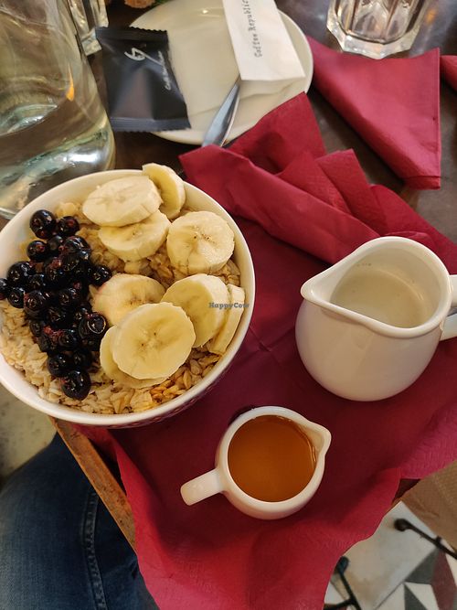 Oats at Cafe Bar 67 in Athens