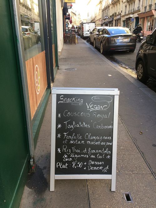 Lunch items of the day at 2VShop in Paris