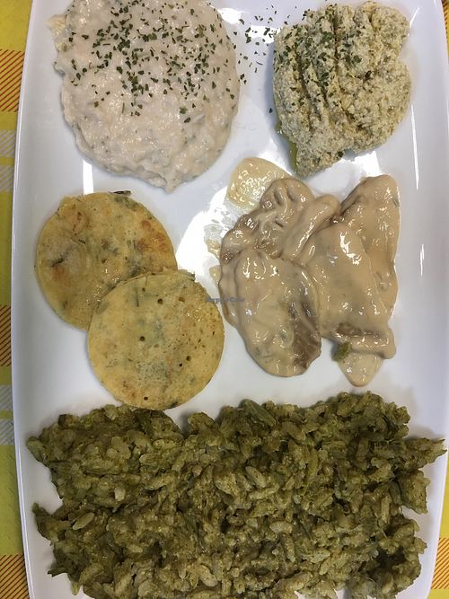 Cannellini bean hummus, tofu dip, chickpea frittata, seitan tonné and asparagus risotto at Al Mangiar Sano in Mortara