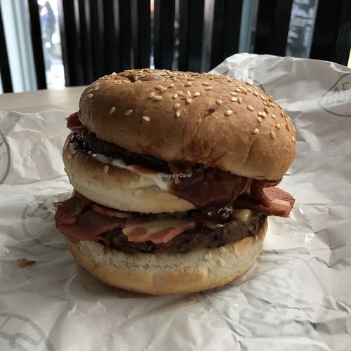 Vacon double cheeseburger  at Greazy Vegan in Cardiff