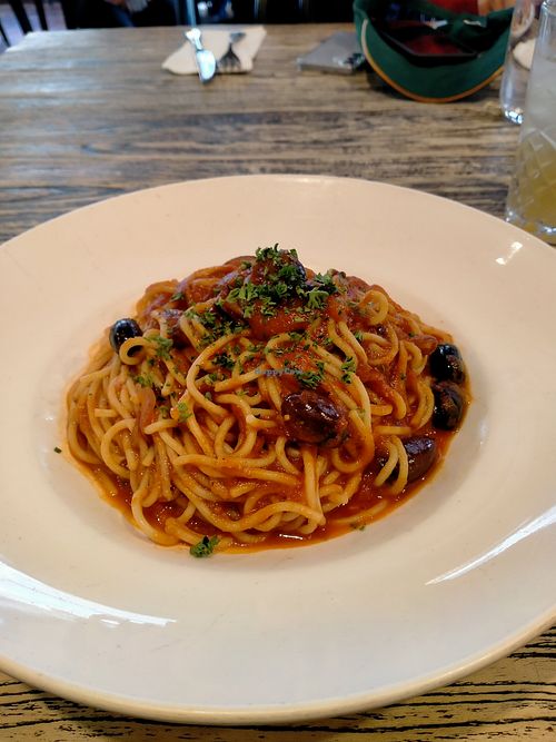  at Archie's Pizzaria in Auckland