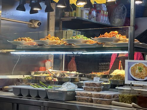 Many economic rice dishes ready at 6.30am   at Jia Jia Vegetarian 佳佳素食 - Serangoon North in Northeast Singapore