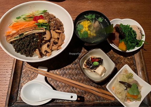 Image of Flower Space 花草空間 - HuāCǎo KōngJiān