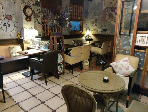 Inside seating at Flower Space 花草空間 - HuāCǎo KōngJiān in Hualien