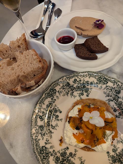  at Like An Elephant in Lyon