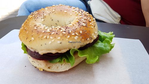 Beetroot and bean cream bahel at Beigelistai  in Vilnius