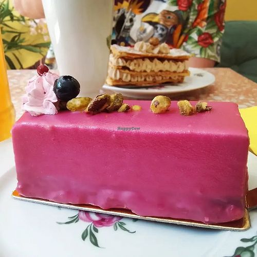 Divine at Jo and Nana Cakes in Paris