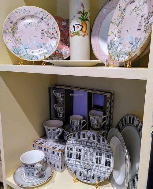 Tableware for sale at Jo and Nana Cakes in Paris