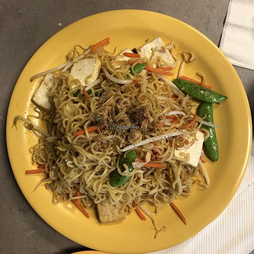 V7 Mi Kho Chay at Kalm Bistro in Gray